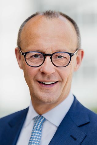 DavidGegenGoliath tweet media