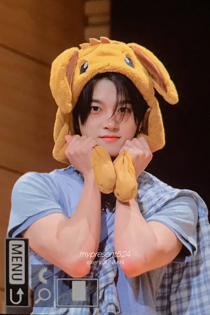 으이 tweet media
