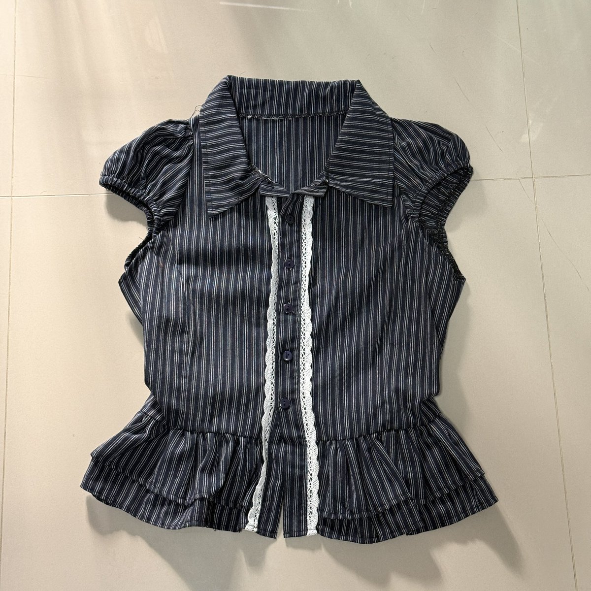kaofangstudio's tweet photo. เสื้อคอปกสีน้ำเงินน่ารักมากมือ1 
อก32-36 ยาว20
price: 90

#ส่งต่อเสื้อผ้า #เสื้อผ้ามือสอง #เสื้อผ้ามือ1 #เสื้อผ้า #โล๊ะตู้ https://t.co/cOHn7va8VM