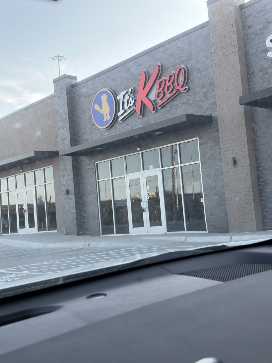 EMorrisTX's tweet photo. Mini H Mart Haltom City update.

For those wishing to know, this is what I’m waiting on! Korean BBQ! https://t.co/OrDcKmrEFq