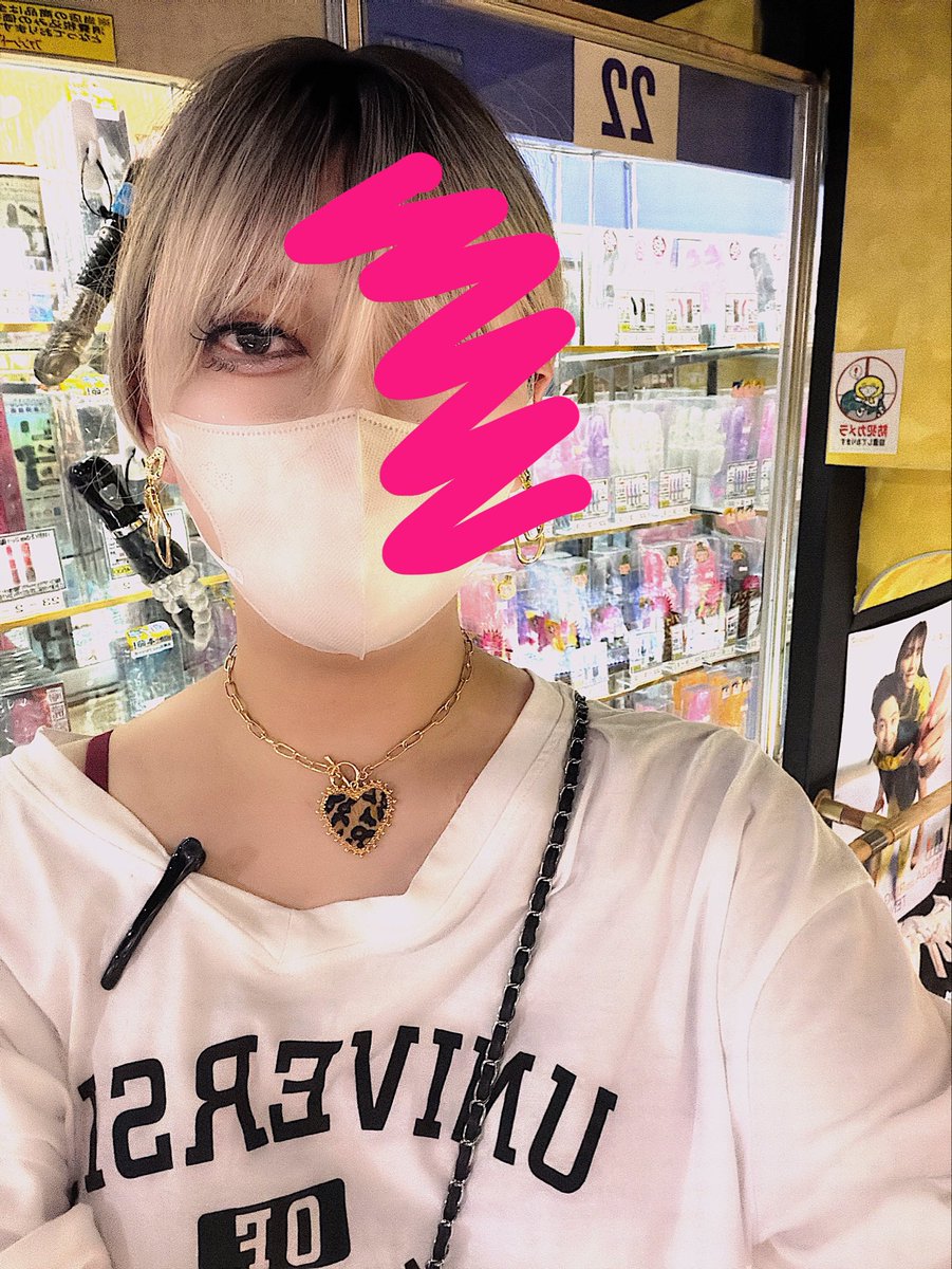 jyosou_yocchi's tweet photo. この前女装した時のやつ。
普段涙袋なんて全く無いのにちょっと作れてるくない！？💓🤩

最近お会いする女装さんがみんなスタイル良くて私のぽっこりお腹が目立つからどうにかしようと少し��動始めました。🏃‍♀️ https://t.co/ByWzkUASvf