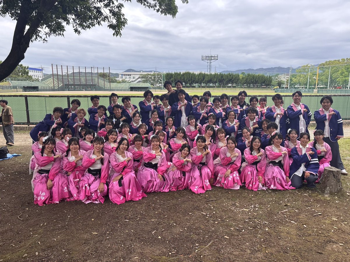 jyousyou4351's tweet photo. 【豊川おいでん祭ありがとう】
本日、豊川おいでん祭にて演舞させていただきました🎶

2026年度の作品「桜咲(さいさき)」初披露🌸
いかがでしたか⚡️

そして、本日は1年生がついに常笑デビュー‼️

足を運んでくださった方、ありがとうございました😆

#豊川おいでん祭 #常笑 #桜咲 #新曲 https://t.co/40t9ZbWKD4