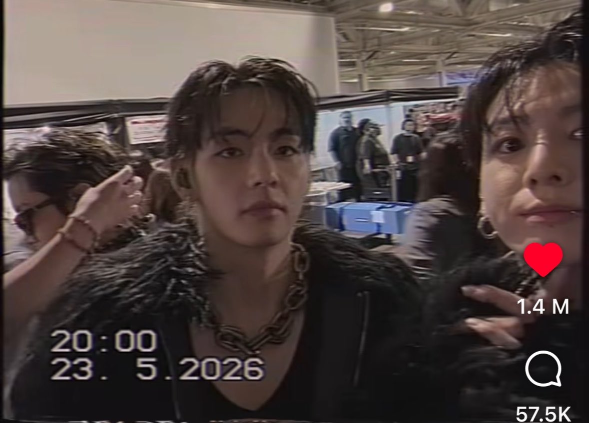 lovrtaetk's tweet photo. taekook via mnijungkook 💕 https://t.co/ZDZ8ncv69Y