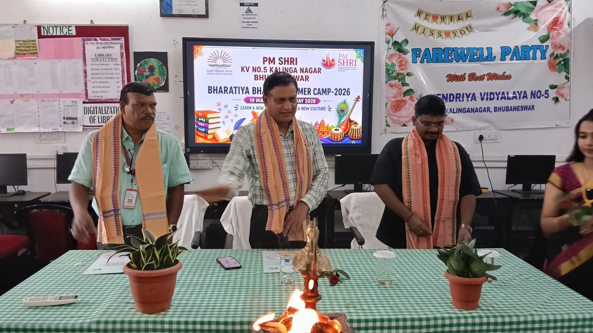 VBhubaneswar's tweet photo. The Closing Ceremony of BBSC–2026 at PM SHRI KV No.5 Kalinga Nagar was gracefully chaired by Principal Shri Santosh Kumar Bal, with Shri Rabindra Kumar Jhankar, HM, as Guest of Honour and Shri Venkat Sridhar, Assistant Professor, IIIT Bhubaneswar, as Special Guest. https://t.co/lbttVsKCQZ