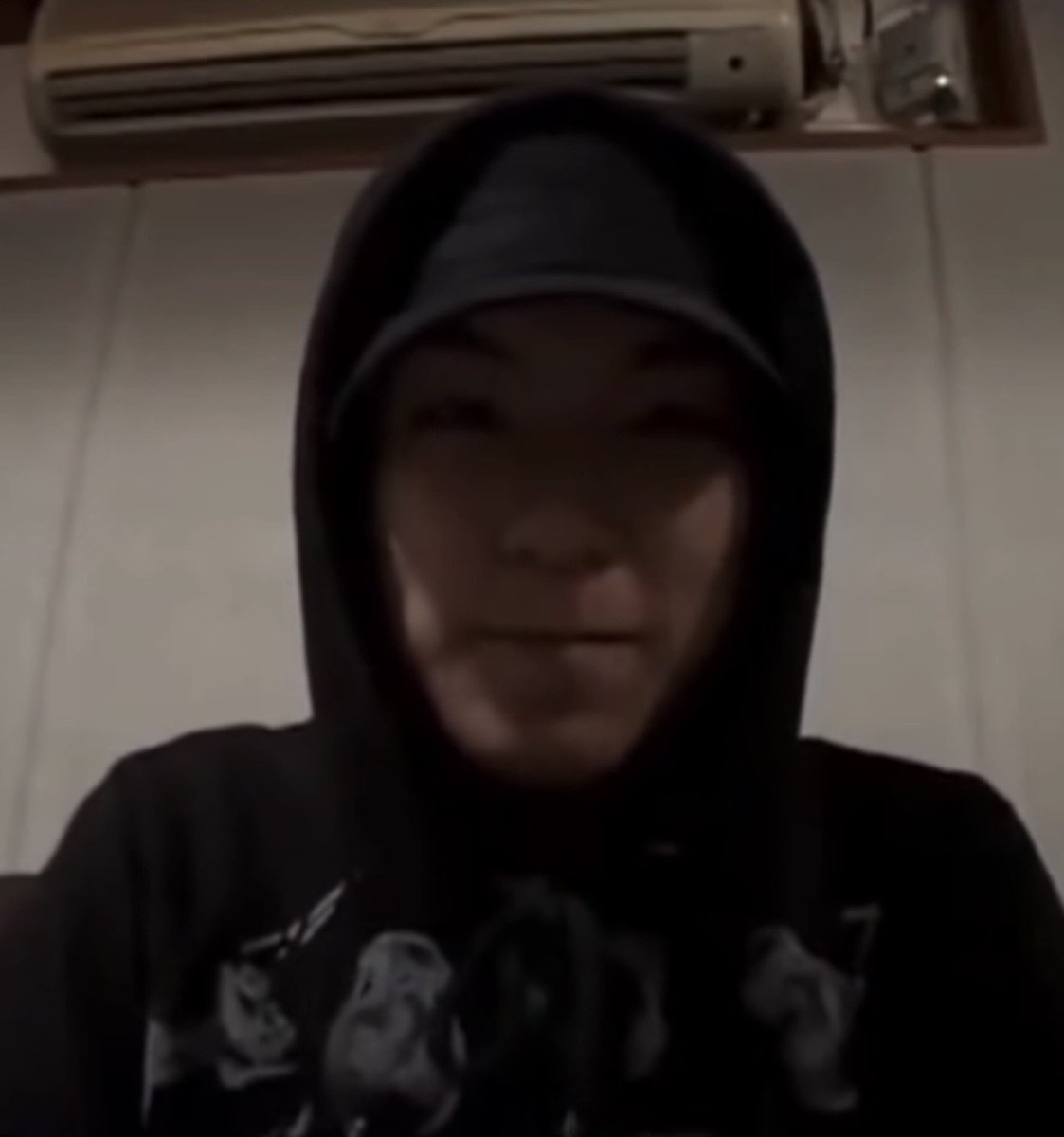 벽 tweet media