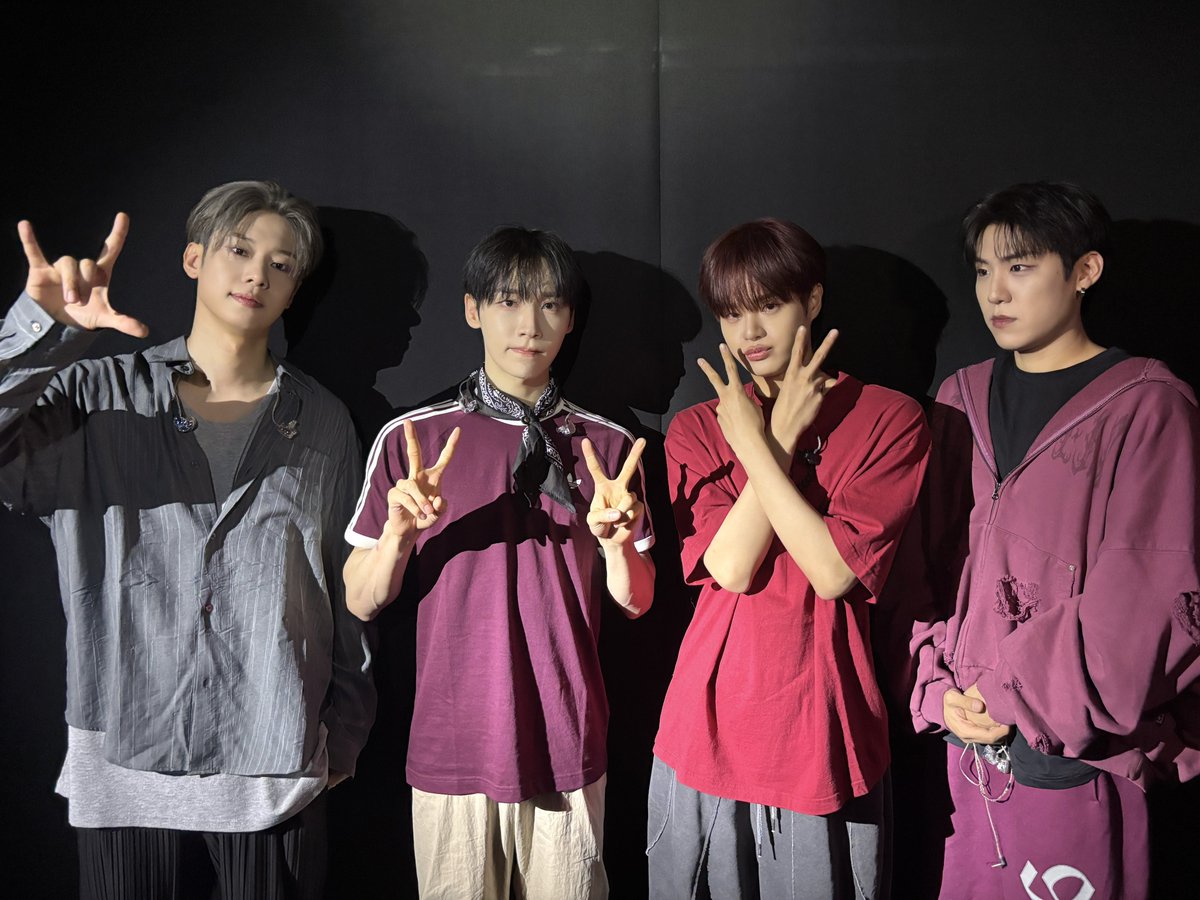 AB6IX tweet media