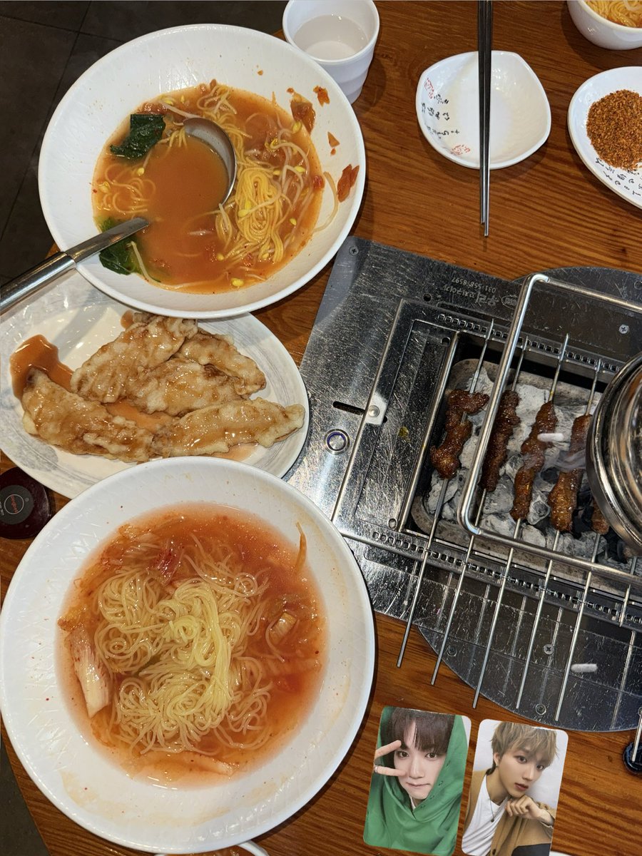 unhuop's tweet photo. 둥이 이름 아는 사람?
ㄴ 내이름 모를걸? https://t.co/gIzAll8UD2