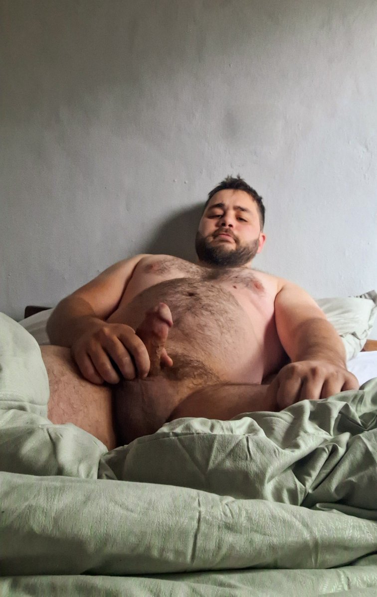 HairyCub tweet media