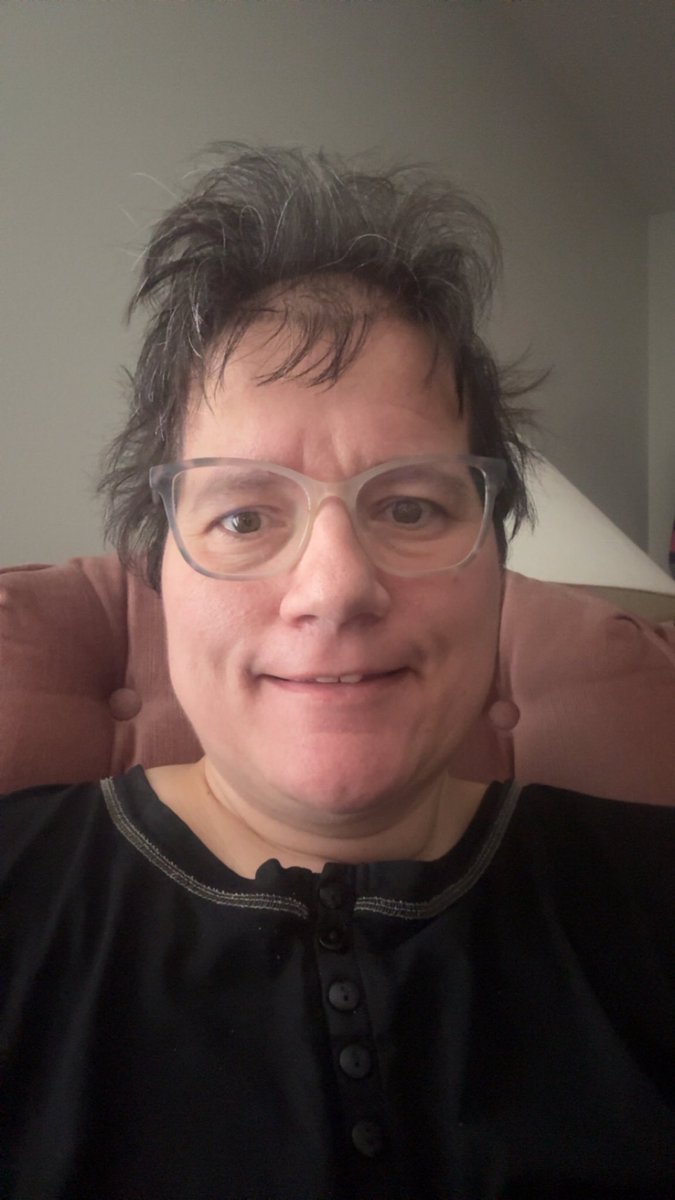 Jennifer Sealey tweet media