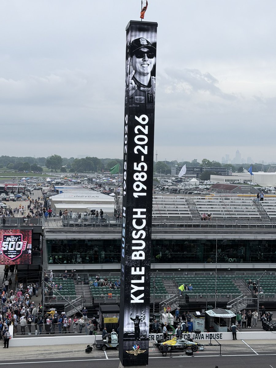 mounts99's tweet photo. @KyleBusch well done @IMS https://t.co/XSFEQte7P9