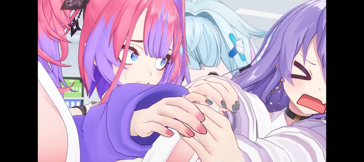 ヴィヴィちゃんも可愛いウサ耳 欲しいよね〜可愛すぎんかこれ笑 #ホロぐら