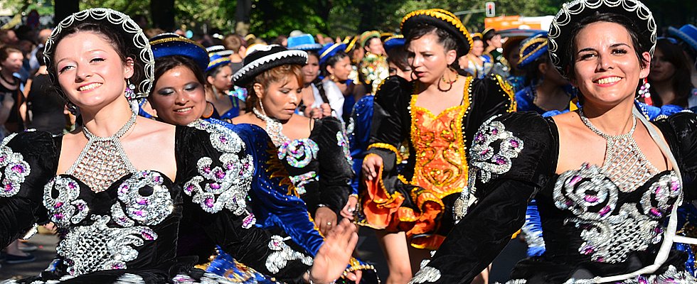 Berlin_Event's tweet photo. Karneval der Kulturen
Großer Umzug in Berlin. 
https://t.co/ChkQClahpn https://t.co/gcbSdMkMCH