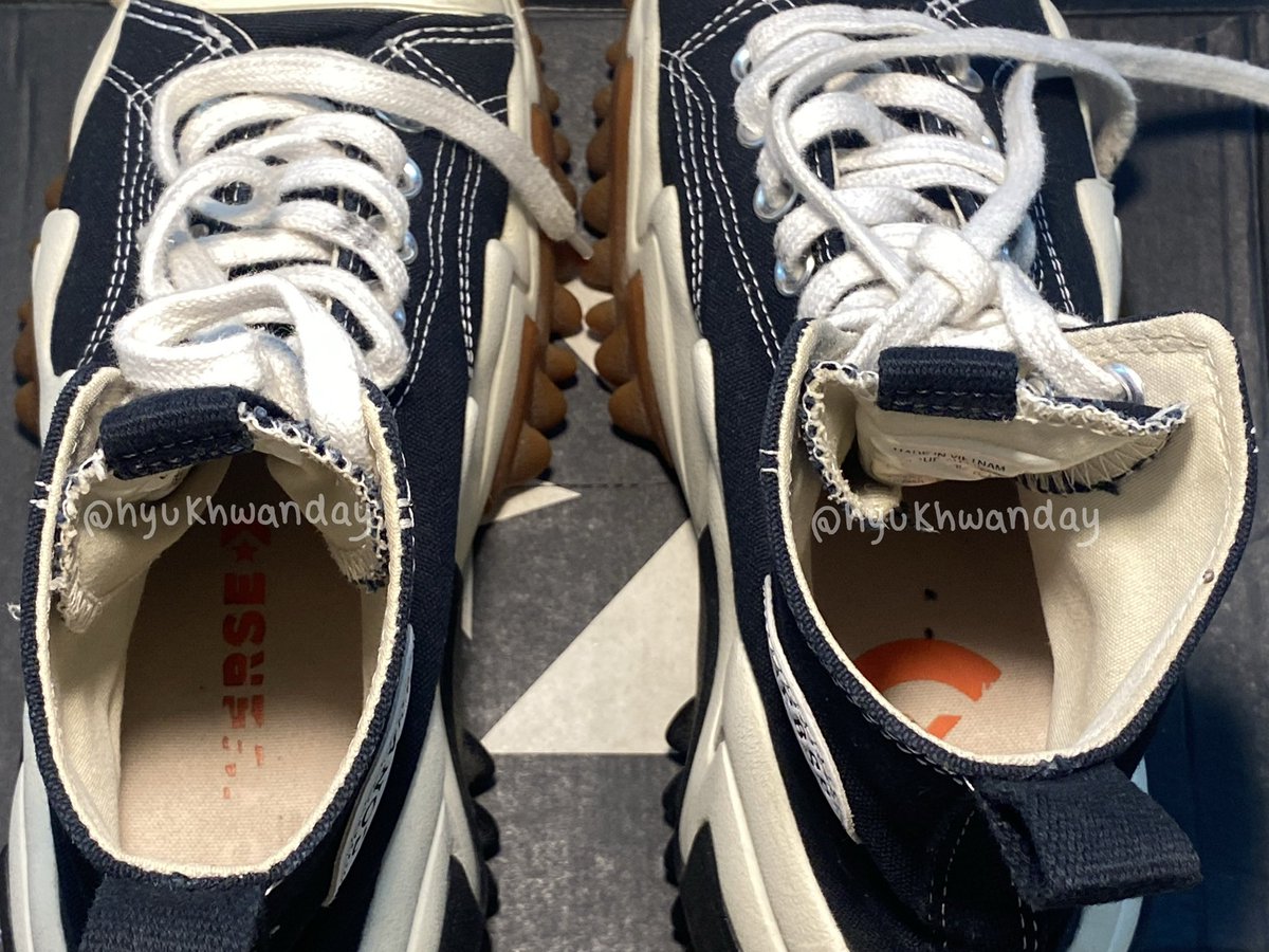 hyukhwanday's tweet photo. ส่งต่อรองเท้า converse
รุ่น run star motion hi หุ้มข้อสีดำ

ไซส์ 39 ของแท้ มีกล่อง
สภาพใช้งานจริง

1400฿ (From 3,700) 

ส่งฟรี รับผ่อน สอบถามเพิ่มเติมได้ค่ะ

#รองเท้ามือสอง #ส่งต่อconverse #ส่งต่อรองเท้า #ส่งต่อรองเท้ามือสอง #รองเท้ามือสอง #รองเท้ามือสองของแท้ https://t.co/Wx9Jlvs7rv