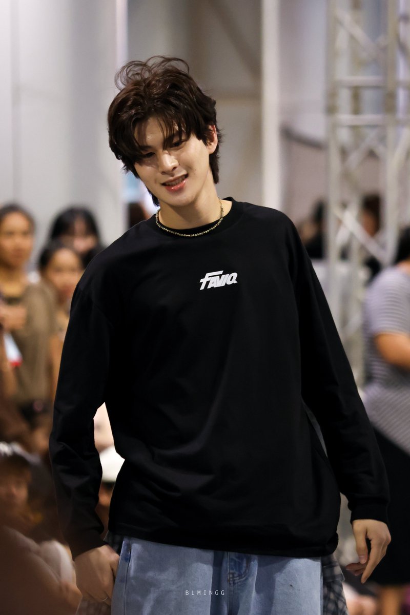 บลูมมิ่ง - b.◡̈ tweet media