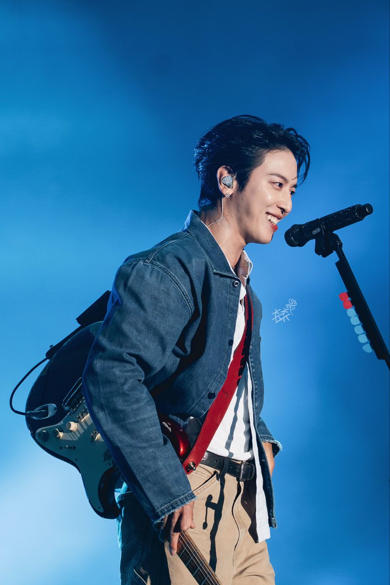 dailyCNBLUE's tweet photo. [#CNBLUE #씨엔블루 #JUNGYONGHWA] https://t.co/5VWCB1LpWi