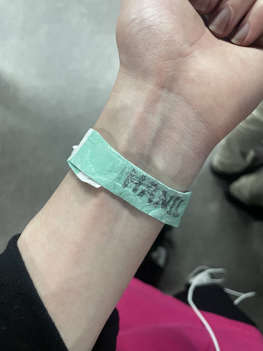준형 tweet media