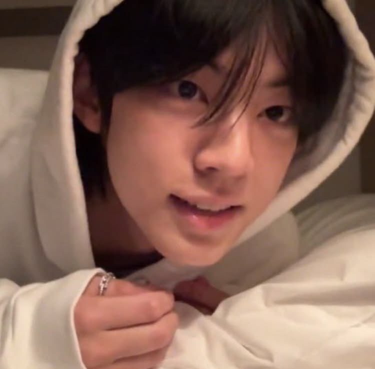 훙훙 tweet media