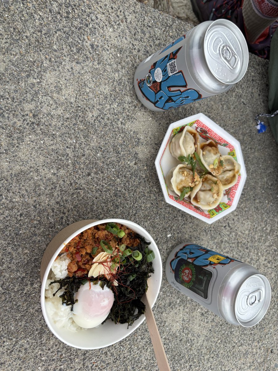 ToMo_tabi's tweet photo. 今年も森道最高
BREIMEN、mono no aware、蓮沼執太フィルが良かったね．

あと、source dinerの水餃子が最高に美味しくて、ソースとスパイス買っちゃった。
家で水餃子にかけたら結構再現できた！
色々買い物できて満足． https://t.co/W0KdDfVJp1