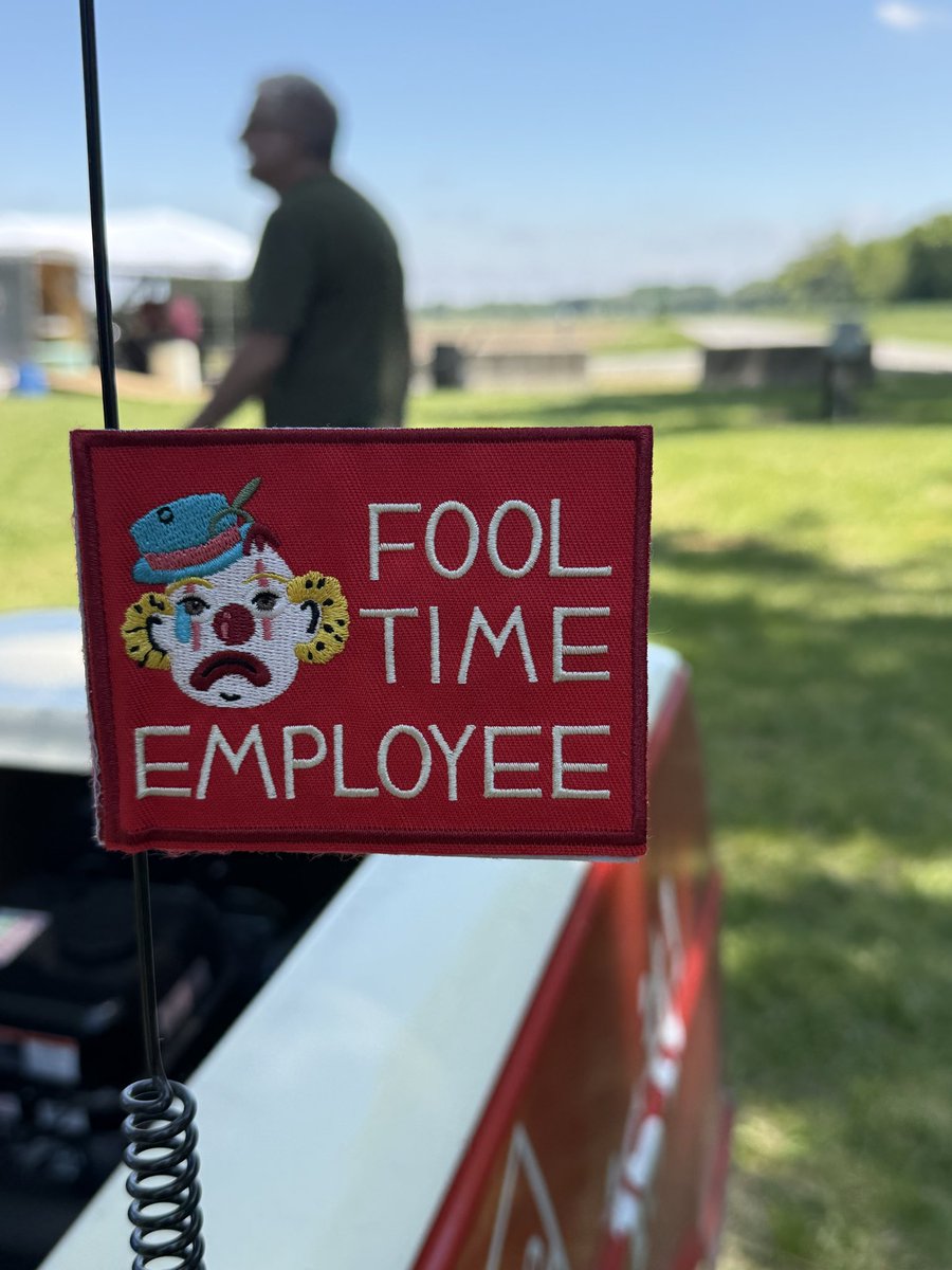 PartySquach's tweet photo. Fool Time Employee https://t.co/9dRuqKJafY