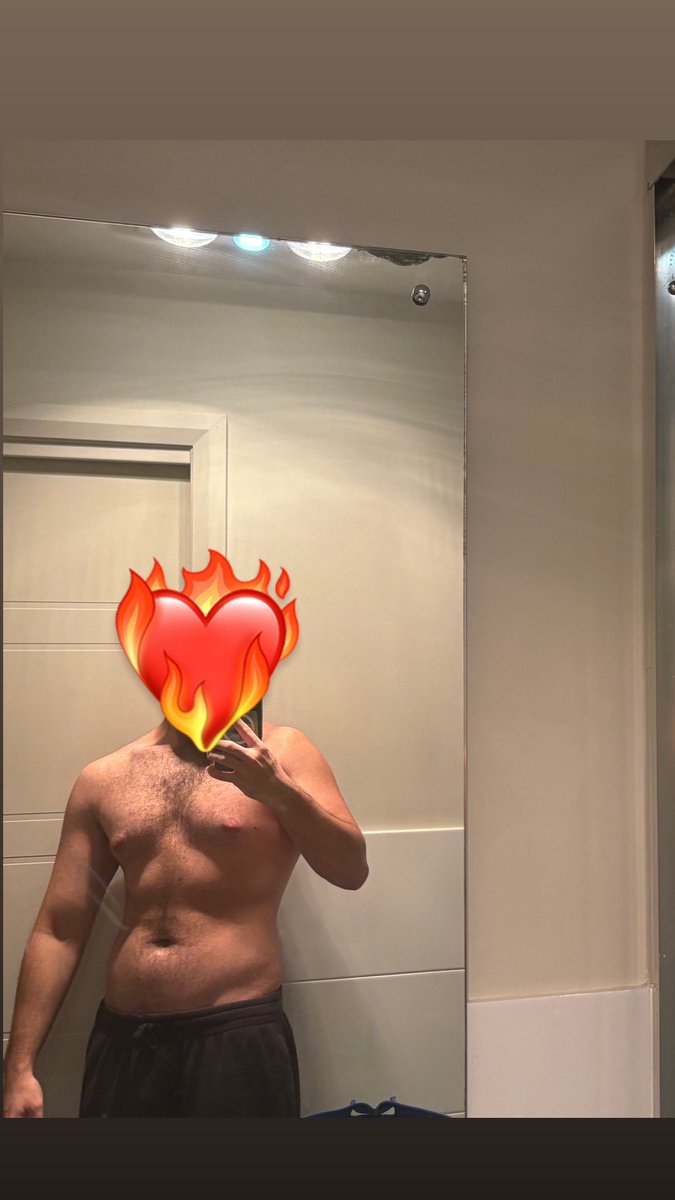 ciutotuto's tweet photo. Nearly winter so time to start bearmaxxing soon yayy https://t.co/Ir4Zr4b9GB