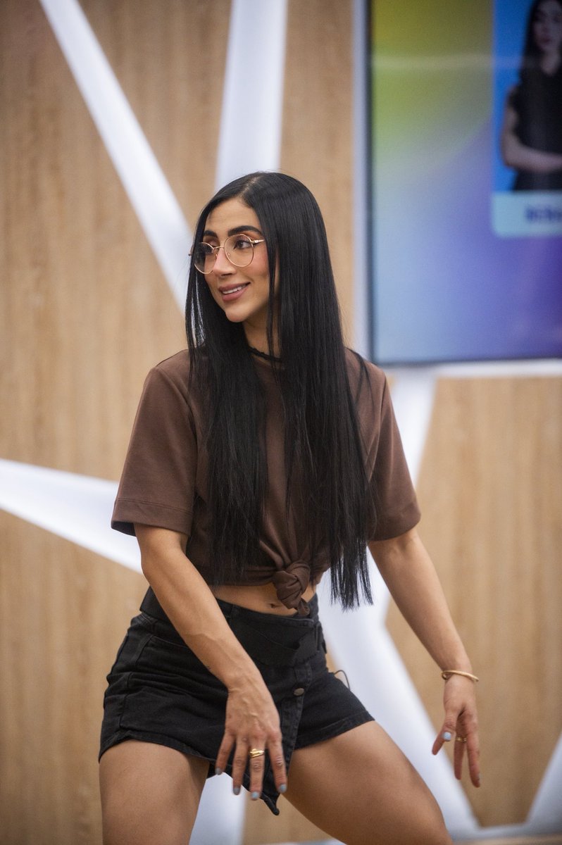 MaraelMilagros's tweet photo. Beba de la Cruz MERECE ser top4
VOTENNNNNNNNN MASIVAMENTE.

(El lío entre ella y sus cosas sentimentales,amorosas de pareja lo arreglará ella sola nadie aquí se mete en eso) 
No sean sapos!!!
Dejen de dar pantalla y post a andar de quejetas.

VOTENNNNNNNNNNNNNNNNNNN🖤🫰🏻
Votennnnnnnnnnnnnnnn 🖤🫰🏻
#LaCasaDeLosFamososCol 
#LaCasaDeLosFamososCol3