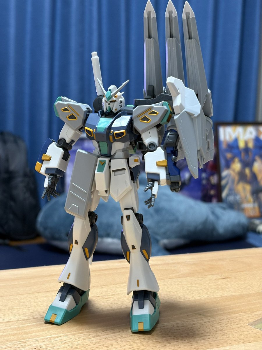 PLAChilica's tweet photo. アリュゼウス完成しました。
中身の量産型νガンダムだけ部分塗装しました。
アリュゼウスに換装するとかなり大きいですね。
↓に写真は続きます。
 #ガンプラ好きと繋がりたい
 #閃光のハサウェイ https://t.co/nGkxEaJzEZ
