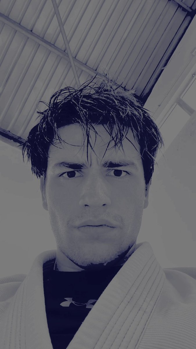 DILFD3STROY3R's tweet photo. ᅠᅠᅠ
ᅠᅠᅠ
ᅠᅠᅠᅠᅠᅠᅠ
 ᅠᅠᅠᅠᅠ adivinha quantos centímetros tem! Quem acertar ganha um beijo.

ᅠᅠᅠᅠᅠ 
ᅠᅠᅠᅠᅠᅠᅠ https://t.co/NkWuJ87fd2