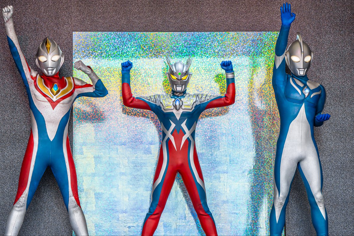 ゼロダイナコスモス3人の並びが純粋にずっと見たかったから昨日の2 