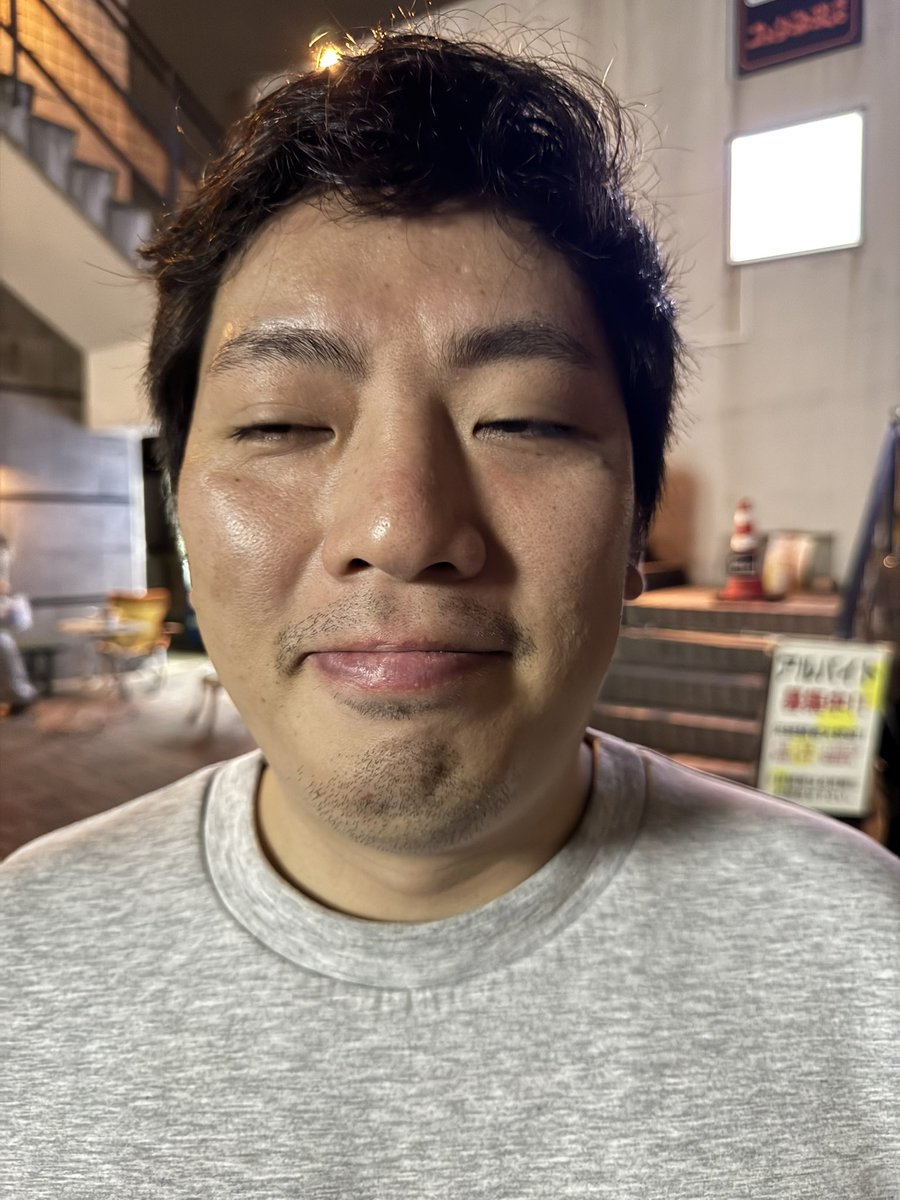 keisuke05183's tweet photo. なんか疲れてる？ https://t.co/OEfVPE0niI