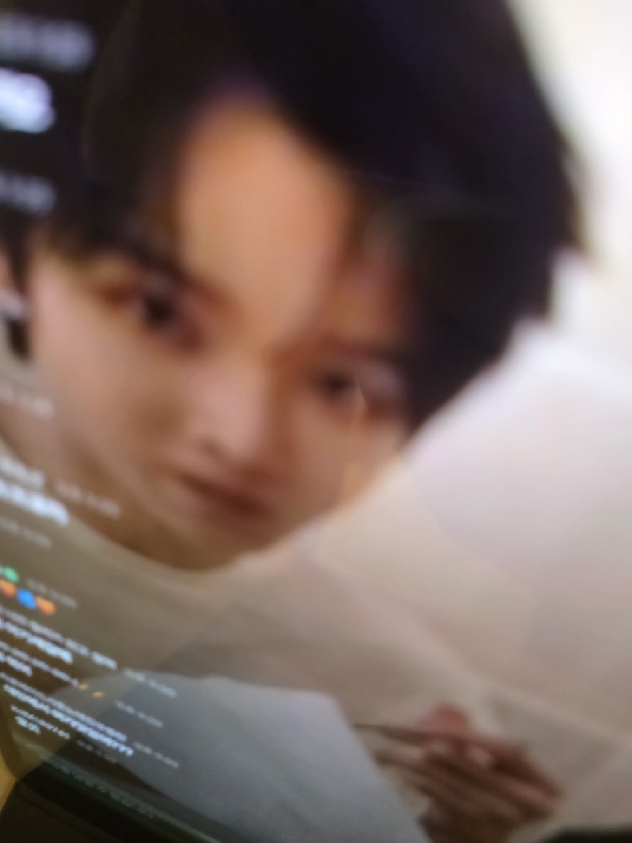 반항아 tweet media