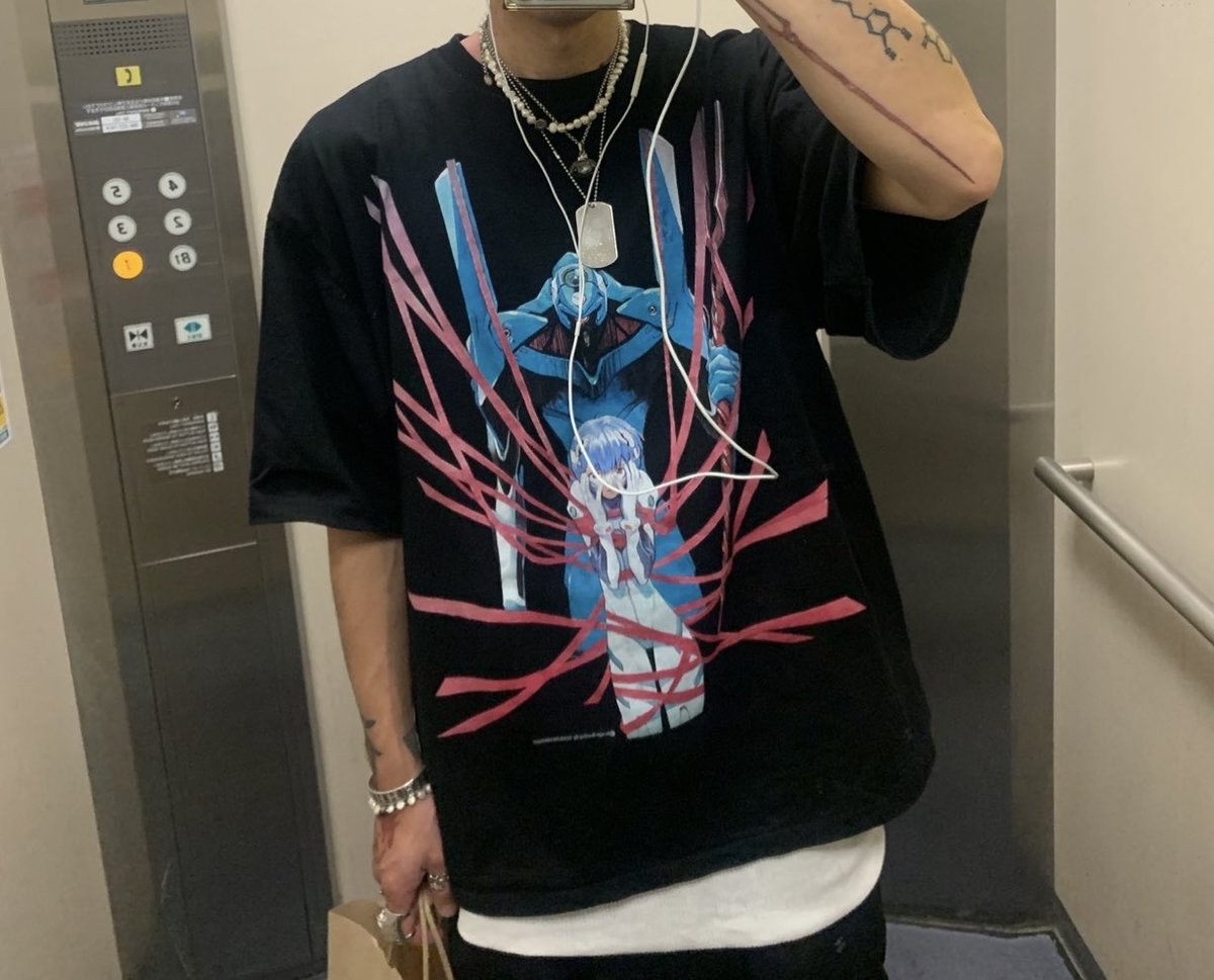 eeewwwpp's tweet photo. アニメTがデフォルト
 #エヴァ https://t.co/IEXuG3pItU