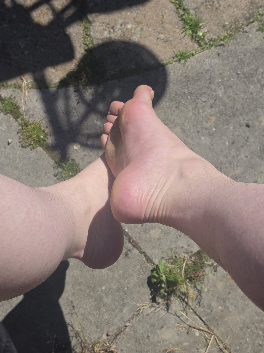 FootMasterD1's tweet photo. Down on your knees and lick my dirty sweaty sunshine soles clean foot bitches

Pay play bow obey 

#cashmaster #footdom #footmaster https://t.co/IaXZP6krNS