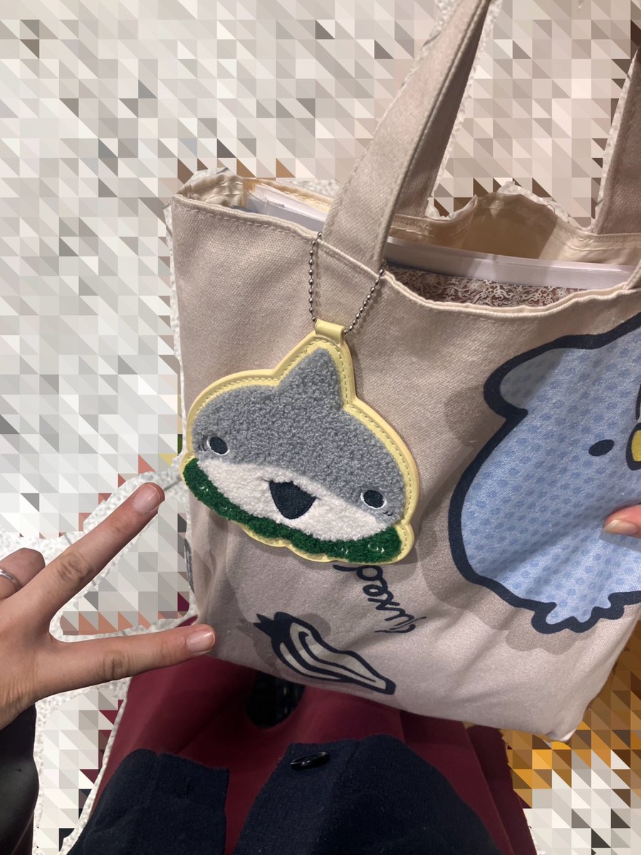 Su82Mi's tweet photo. 伴奏合わせしました。課題がいっぱいですわー
素晴らしいピアノを引いてくれる琴音すぁんとひとつになれるように、練習練習

🦈「ポイャパー」 https://t.co/NvSG68PAyO
