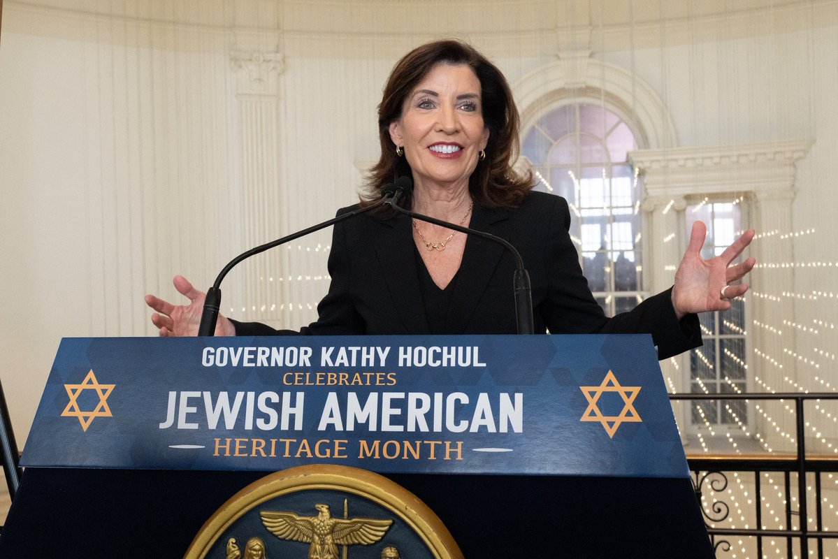 Governor Kathy Hochul tweet media