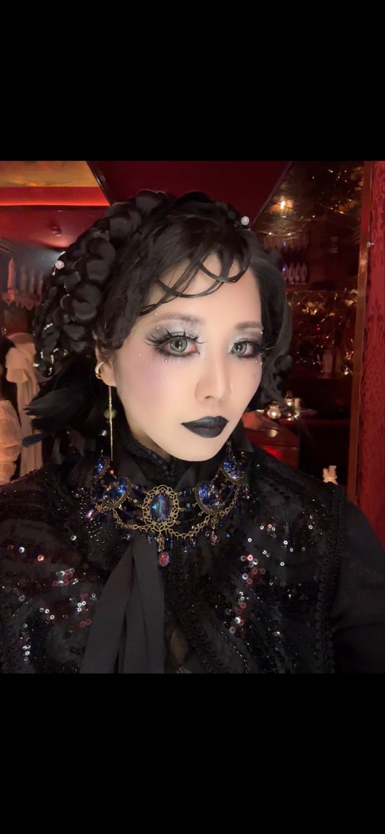 Mitu_UTR's tweet photo. 🥀🗡️

#世界ゴスの日 
#WorldGothicDay
#WorldGothDay https://t.co/JENuXun2bf