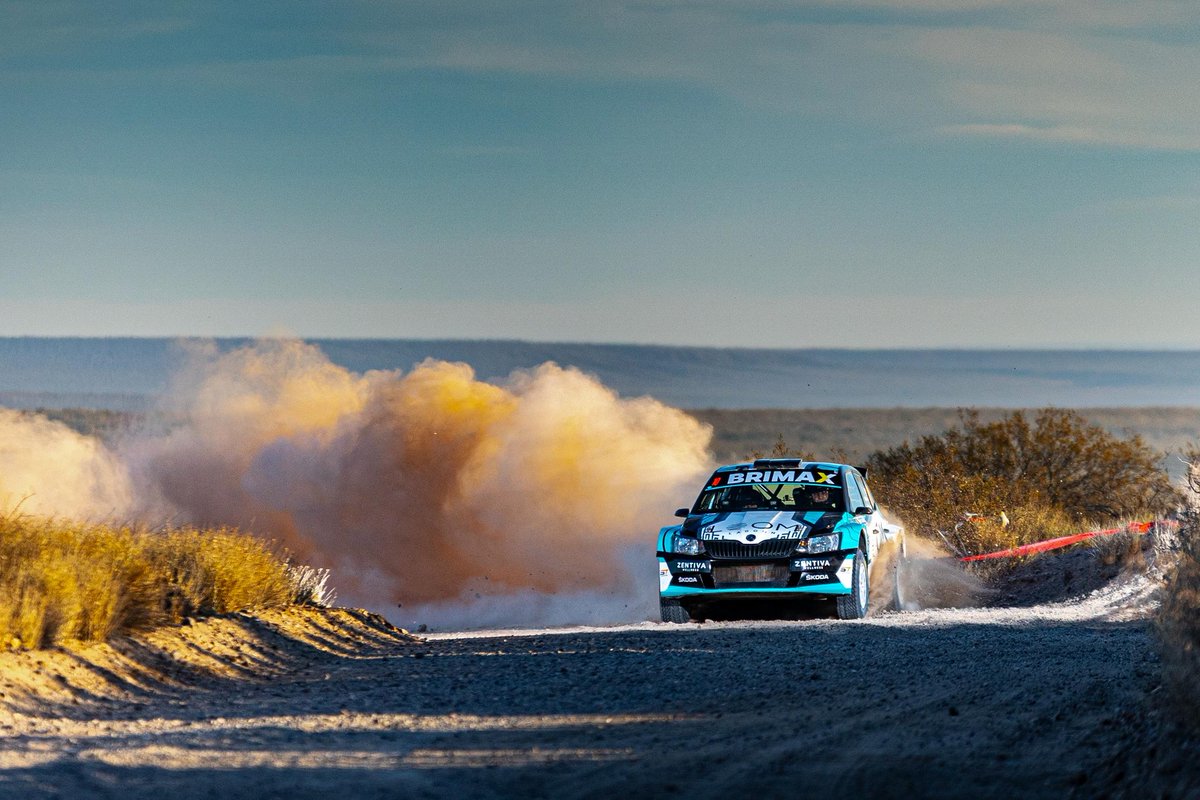 RallyArgentino's tweet photo. 🖼 Primeras postales del dia domingo en el Rally del Petróleo y los Dinosaurios.
📷 @lucasmartineza
#RallyArgentino #RallyDelPetróleoyLosDinosaurios #CutralCo #PlazaHuincul #Neuquén https://t.co/H8MMWPEfo6
