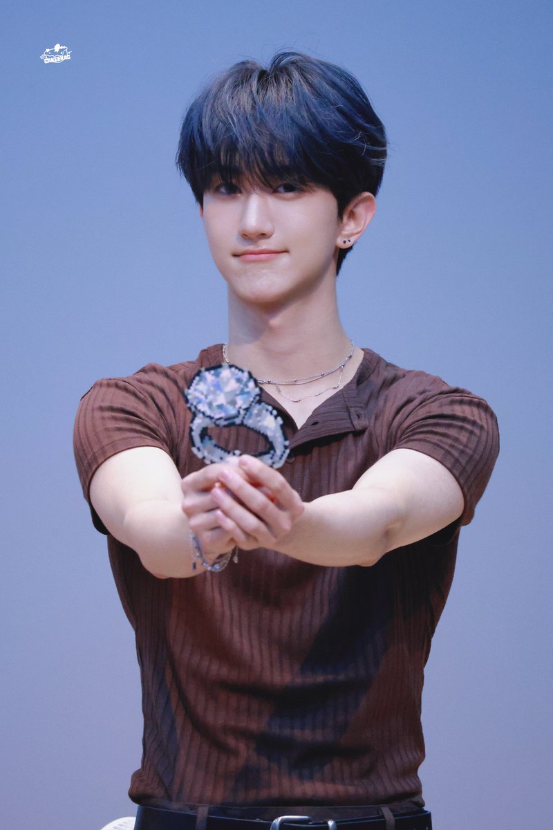 cakeekac_'s tweet photo. 260524 MUSIC&amp;DRAMA

#경문 #KYUNGMUN  
#유나이트 #YOUNITE https://t.co/F2eYvTcsrR
