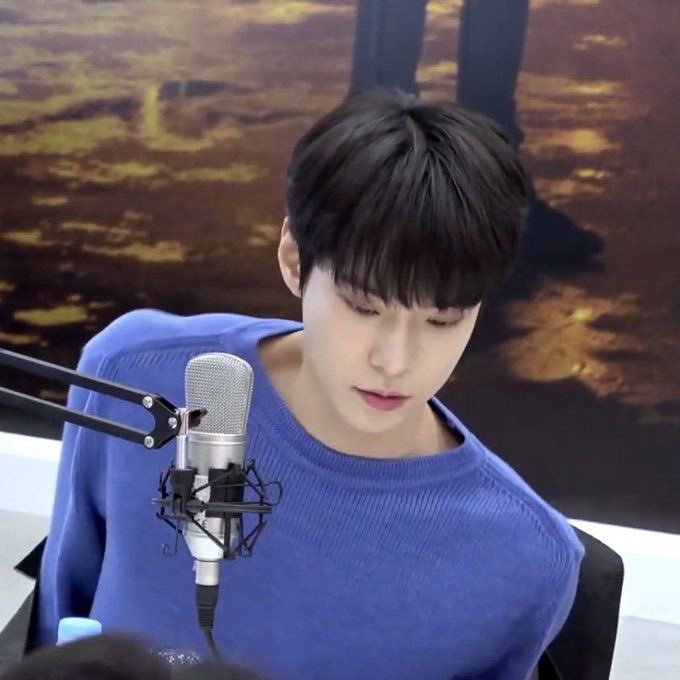 포엔 tweet media