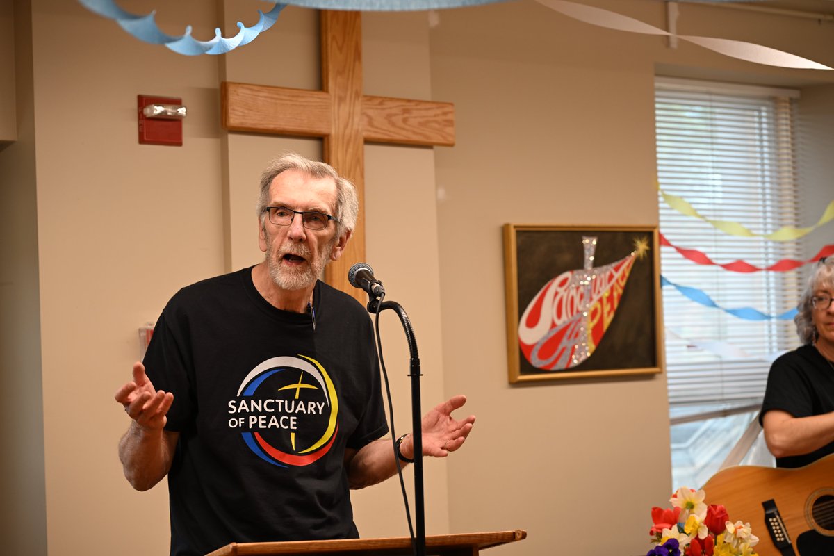 bmcnews's tweet photo. Inner City Pastoral Ministry has been a long-standing inner city church and street ministry based in the Bissell Centre. It recently rebranded as Sanctuary of Peace and on May 23rd had a relaunch celebration. 
--
#yeg #mccauley #church #photojournalism https://t.co/3P1nJjXO2N