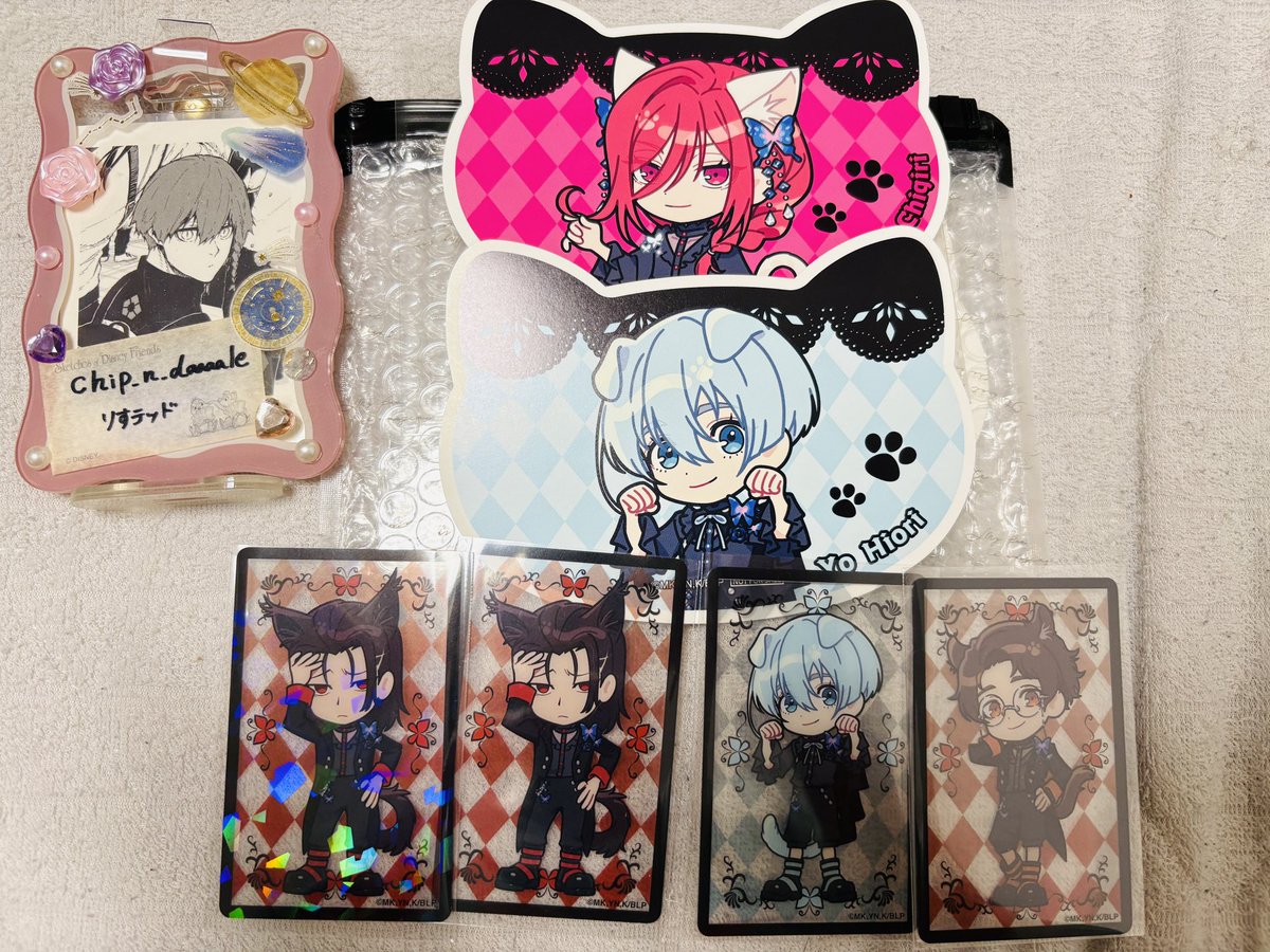 chip_n_daaaale's tweet photo. ブルーロック ブルロ ナンジャ 蝶舞うゴシックパレードだにゃ
クリアイラストコレクション/購入特典

【譲】
ホロ: 馬狼
ノーマル:馬狼/雪宮/氷織
特典:千切/氷織

【求】
ホロ:閃堂
ノーマル: 閃堂/烏2
特典:烏2
ゲーム景品:閃堂/乙夜 どれでも

池袋手渡しor郵送
検索からも気軽にお声掛けください⚽️ https://t.co/Te2bL468BV