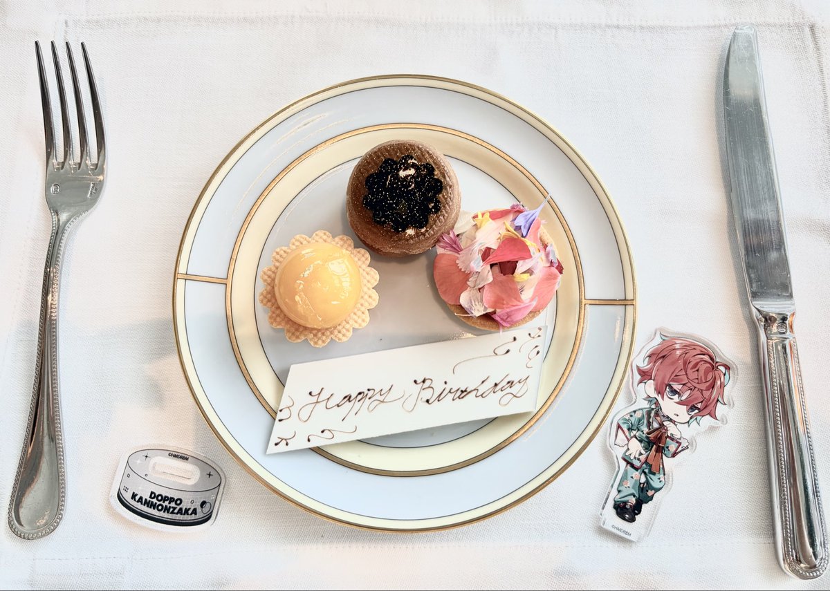 m06a_a's tweet photo. アフヌンいってきた🍸
甘くないの多めで嬉しい🍰☕️ https://t.co/wOO68L5GvE
