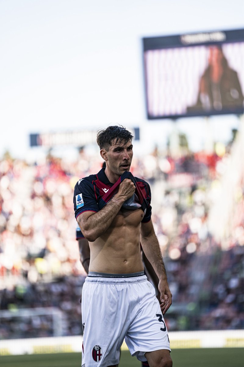 JMirandaG19's tweet photo. Grazie a tutti i tifosi rossoblù 💙❤️
@Bolognafc1909 https://t.co/BlkjZHa9oF