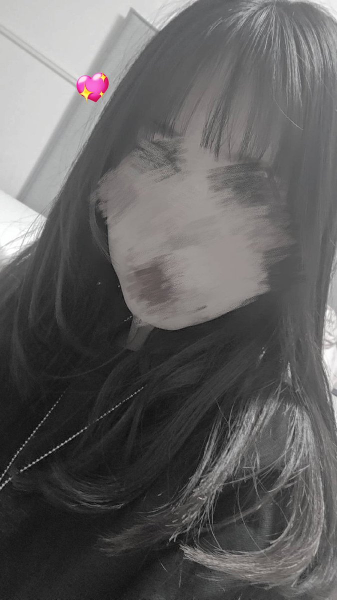 らー tweet media