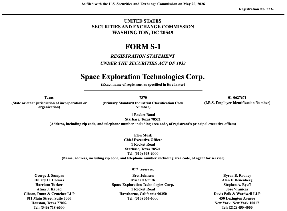 PierreLLoup's tweet photo. IPO de SpaceX

Une IPO, c’est avant tout une opération de communication. L’objectif principal ? Créer de la liquidité pour les actionnaires existants.

Et celle de SpaceX ne fait pas exception. Les banques qui pilotent le deal comptent sur vous pour apporter cette liquidité.

Quand une société a déjà levé plusieurs fois de l’argent auprès de fonds de private equity, la pression est énorme (et logique) pour décrocher la valorisation la plus élevée possible à l’introduction en bourse.

Ces investisseurs ont pris des risques colossaux et attendu des années sans pouvoir vendre. Dans leur portefeuille, tout ne marche pas : certaines boîtes font faillite, très peu arrivent jusqu’à la cotation. Pour celles qui y parviennent, ils vont tout donner pour maximiser le prix. C’est leur métier. C’est normal.

Mais si on vous propose d’acheter des titres le jour de l’introduction, retenez une chose : c’est très rarement le meilleur moment pour entrer à un bon prix.

Et plus le buzz médiatique est fort, plus vous risquez de surpayer.

Regardez les chiffres du prospectus : SpaceX sera valorisée environ 94 fois son chiffre d’affaires 2025 (autour de 18,7 milliards de dollars), alors que la société reste largement déficitaire (perte nette de près de 5 milliards de dollars l’an dernier).

Quand vous investissez en actions, votre meilleure protection, c’est toujours le prix que vous payez. Plus il est élevé, plus vos chances de faire une belle performance sur le long terme s’amenuisent.

Le point positif, et il est important : il n’y a quasiment pas de cash out. L’opération est presque entièrement une émission de nouvelles actions (cash in) pour lever entre 50 et 75 milliards de dollars. Cet argent servira à financer l’infrastructure IA, l’expansion de Starlink et les vols Starship.

Votre capital ne partira donc pas directement dans la poche d’actionnaires pressés de sortir.

En revanche, le lock-up est assez atypique. Exit le classique 180 jours uniforme pour tout le monde. Ici, on a un système échelonné : la quasi-totalité des actionnaires historiques (sauf Elon Musk et quelques gros investisseurs clés) pourront commencer à vendre dès les résultats du T2 2026.

L’objectif de cette ingénierie financière est clair : offrir une porte de sortie rapide aux anciens sans faire paniquer les nouveaux entrants.

Évidemment, je comprends l’engouement. On parle d’un actif qui regroupe Falcon, Starlink, Starship, X, xAI, Grok et Colossus. C’est objectivement exceptionnel.

Mais exceptionnel ne veut pas dire « achetez à n’importe quel prix ».

Soyez exigeants. Analysez les risques.

Le prix reste votre meilleur allié.