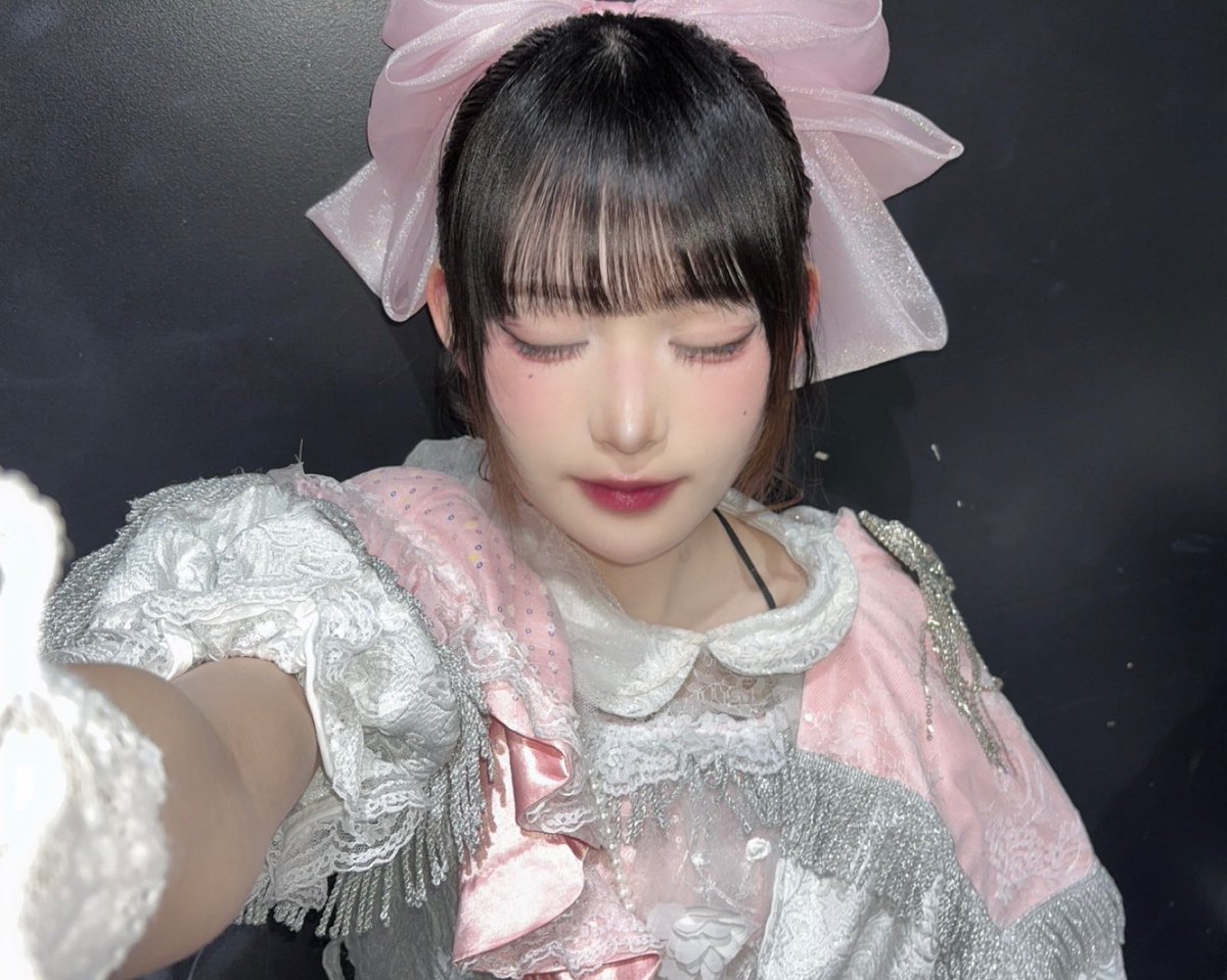 elen__AS's tweet photo. 好きな本ある❔📖´- https://t.co/VSJX1RRNJI