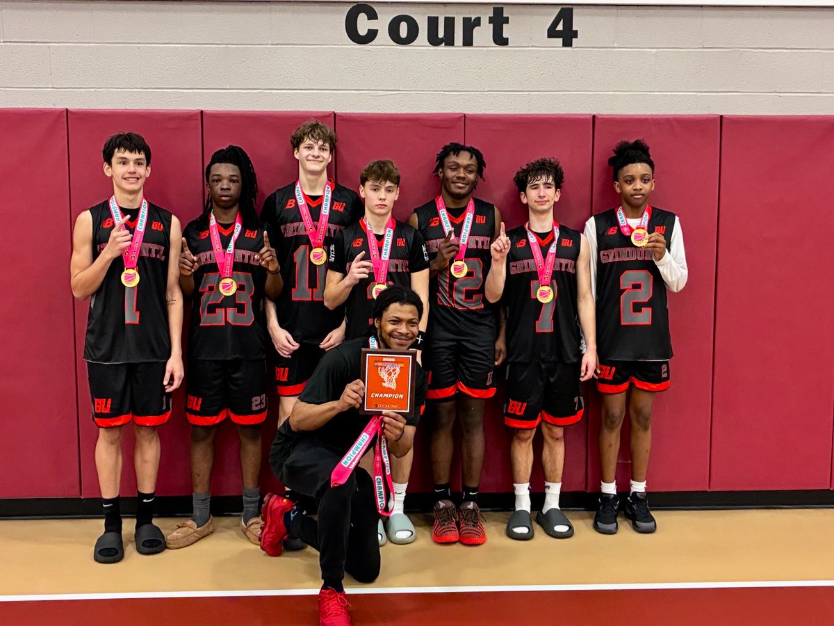 NoahDubic's tweet photo. Took Gold🥇a few times this season (and a Platinum Runner-Up against a tough Puma NXTPRO team by 5). 
Won 20 of our final 22 games to finish 24-6. This talent on this squad is dangerous! @Ohio_Basketball #Family #GrindUntil @ReggieLewis_12 https://t.co/68lnZjDqlY