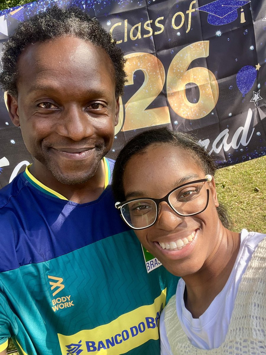 ArtByLevar's tweet photo. We have a 2026 Grad!! When your last name is Robinson, but you’re on the front row of graduates, you know you put in the work all 4 years. So we all pulled up to celebrate my niece, Rachel, who is heading to Kennesaw State University next! 
#prouduncle #2026graduate #classof2026 https://t.co/haTbV1TBaJ