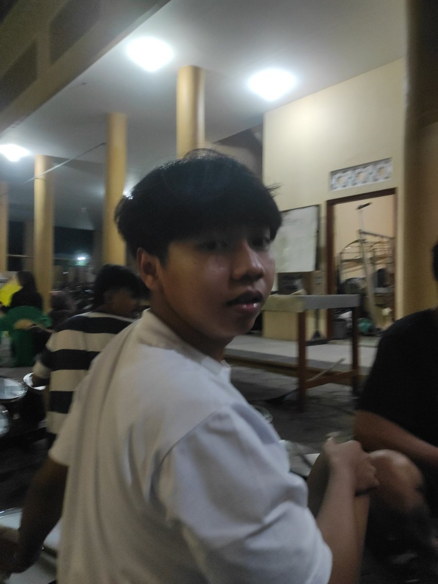 aku lho tweet media