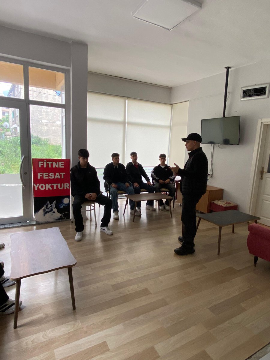 devrekocak's tweet photo. Devrek Ülkü Ocağı Ortaöğretim Teşkilatı olarak haftalık toplantı faaliyetimizi gerçekleştirdik. https://t.co/VPzn8kPv4S