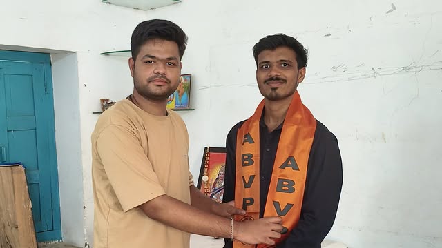 ABVPSARWAR's tweet photo. अभाविप इकाई सरवाड़ द्वारा "नवसंकल्प अभियान" के तहत "सरवाड़ नगर अभ्यास वर्ग" का आयोजन किया गया । जिसमें वर्ष  2026-27 के लिए श्री शैलेंद्र सिंह को अभाविप के नगर अध्यक्ष के रूप में पुनर्निर्वाचित और @MewaraKushal को नगर मंत्री के रूप में नवनिर्वाचित किया गया । 

#ABVP #abvpsarwar https://t.co/6wjG5QBGHO